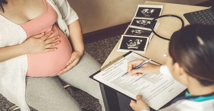 Vignette - Consultation, femme enceinte